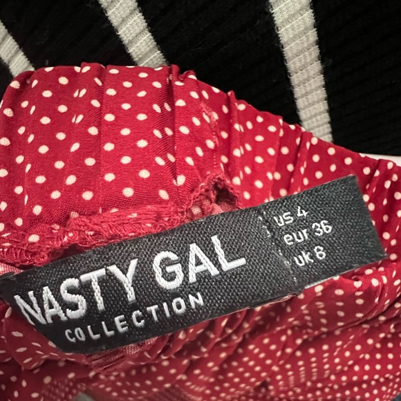 Nasty Gal Set - Picture 3 of 3